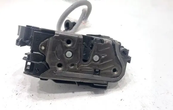 Skoda Superb B8 (3V) Front door lock 5TB837016A