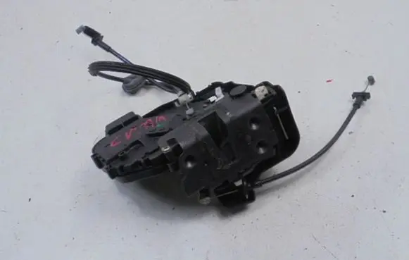 Ford Focus C-MAX Rear door lock R26412EK