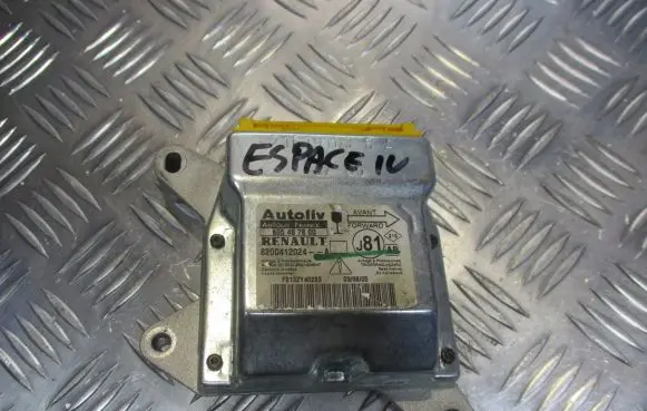 Renault Espace IV Airbag control unit/module 8200412024A