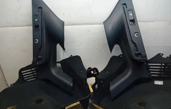Renault Kadjar Tailgate/boot cover trim set 