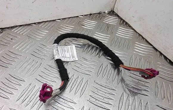 Mini One - Cooper F56 F55 Sound system wiring loom 9380945 9380880