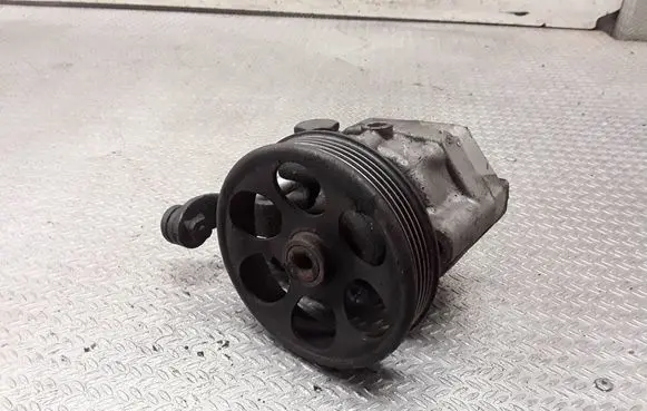 Subaru Legacy Power steering pump 