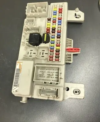 Ford Focus C-MAX Fuse module 519058317