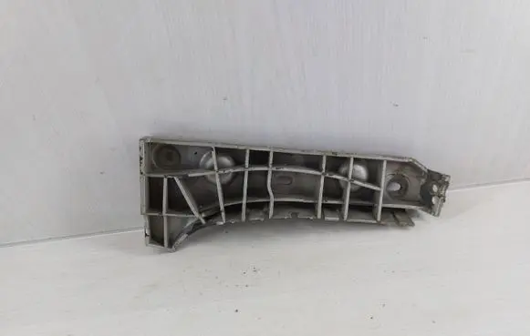 Audi A6 S6 C5 4B Front bumper mounting bracket 4B0807284B