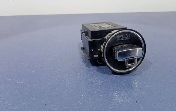 Volkswagen PASSAT B6 Ignition lock 3C0905843Q