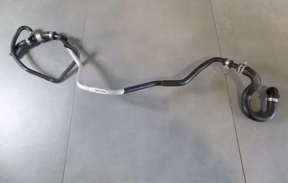 Audi A8 S8 D4 4H Vacuum line/pipe/hose 4H0611931AC