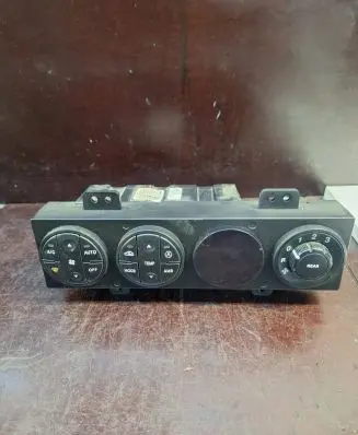 KIA Carnival Climate control unit 0K53B