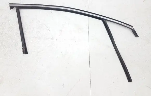 Ford Fusion II Front door glass trim molding HSS5033 GEBAAHSS5033 GEBAA