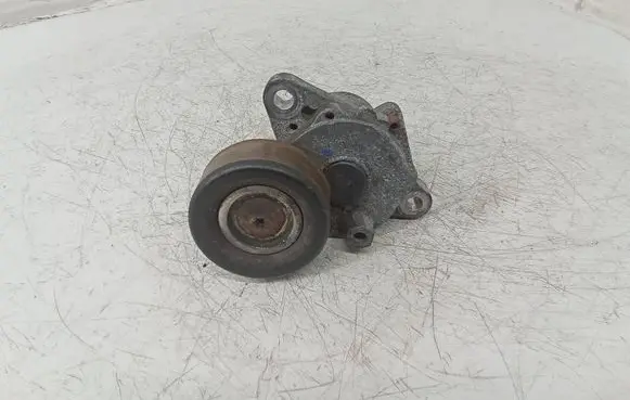 Hyundai ix35 Generator/alternator belt tensioner 252812A200