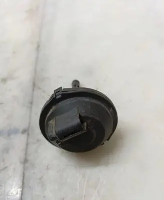 Opel Vectra B Valve vacuum 71424210