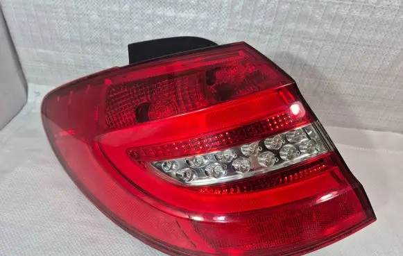 Rear/tail lights