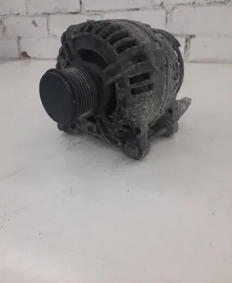 Volkswagen Caddy Generator/alternator 06f903023f
