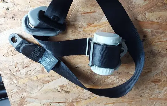 Volkswagen Multivan T5 Rear seatbelt 7H0857812E