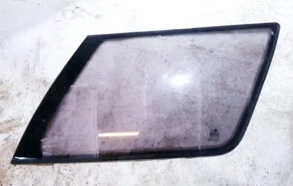 Peugeot 405 Rear side window