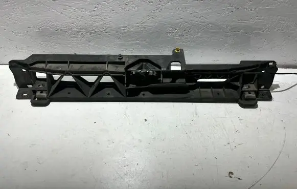 Citroen C4 II Picasso Radiator support slam panel