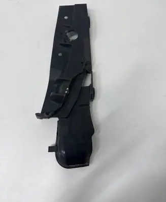 Fender mounting bracket