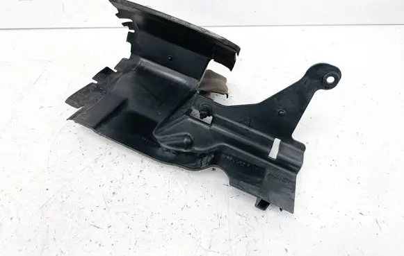 Volvo S60 Intercooler air channel guide 31353047
