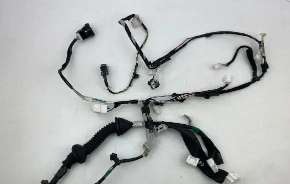 Toyota Auris E180 Front door wiring loom 82151