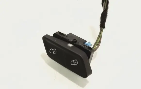 Volkswagen Golf VII Central locking switch button 5G0962125A