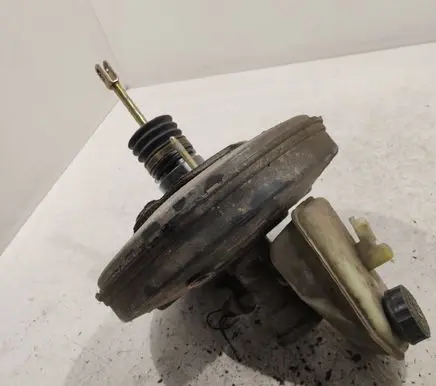 Renault Laguna II Master brake cylinder 8200100246