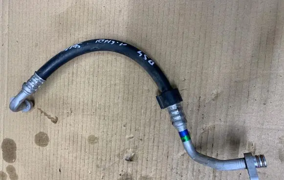 Citroen DS4 Air conditioning (A/C) pipe/hose 9675201080