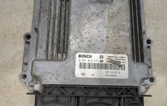 Renault Scenic III - Grand scenic III Engine control unit/module 0281019471 237101074R 237102860R