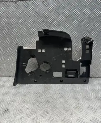 Mercedes-Benz ML W164 Dashboard lower bottom trim panel A1646808517