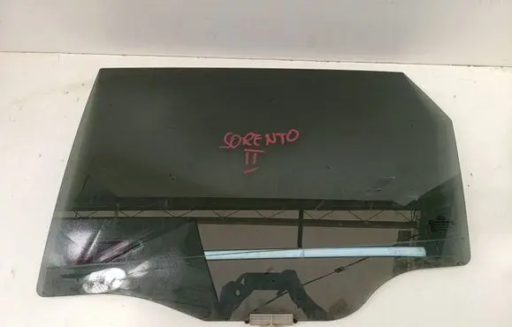 KIA Sorento Rear door window glass