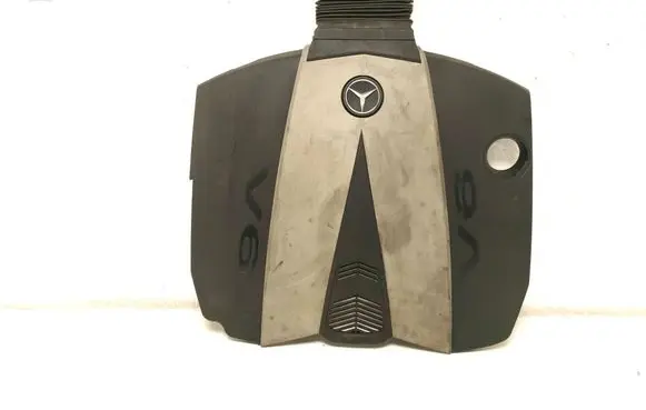 Mercedes-Benz E W212 Engine cover (trim) A6420104267