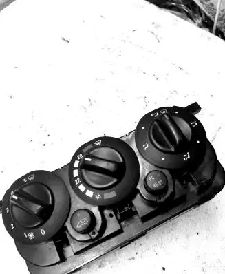Mercedes-Benz Vaneo W414 Climate control unit 4144460028