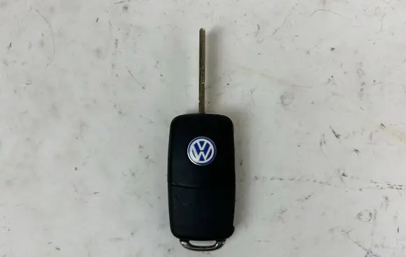 Volkswagen Golf VII Ignition key/card 