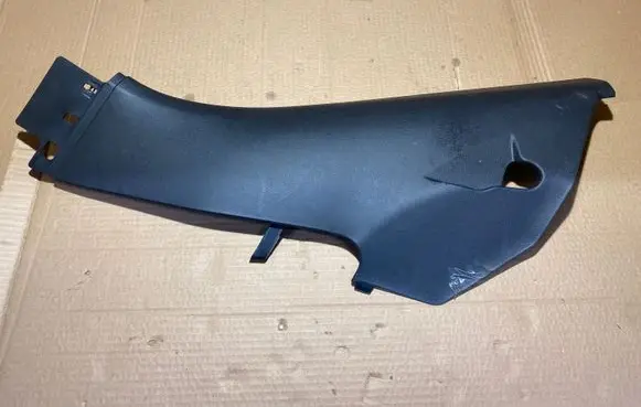Volkswagen Touareg II (C) pillar trim 7P0867765D