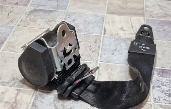 Audi Q7 4L Third row seat belt 606898500 000030V 4L0857811B