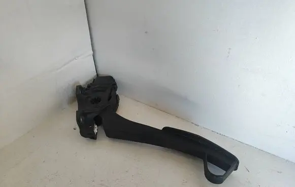 Volvo XC90 Accelerator throttle pedal 30715179 23062006 6PV00954804