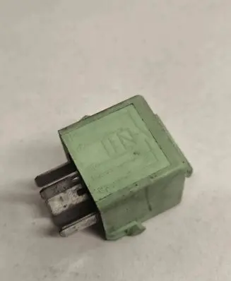 BMW 5 E60 E61 Other relay 8373700 V23134K59X312 6136