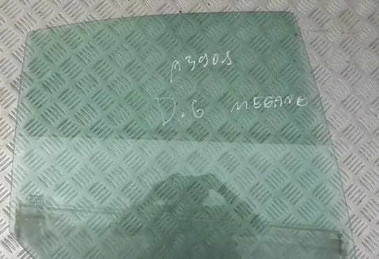 Renault Megane I Rear door window glass 