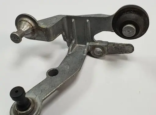 Mercedes-Benz A W169 Radiator mount bracket A1694310240