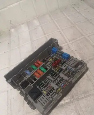 BMW 1 E81 E87 Fuse module 690660703 78662651
