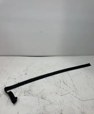 Renault Trafic III (X82) Rubber seal front door window/glass M8999D2