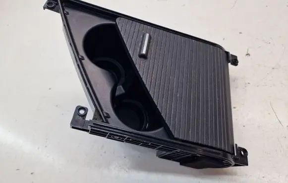 Cup holder front