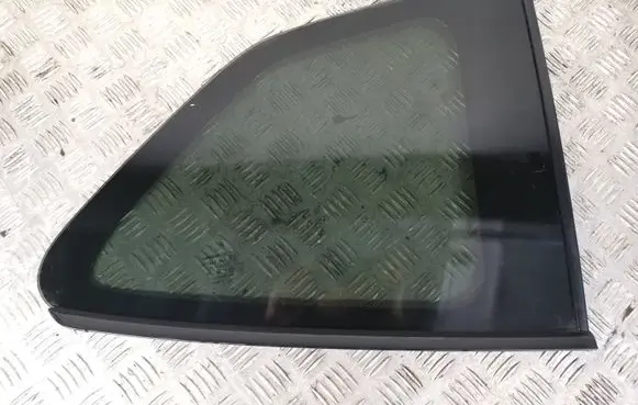 Subaru Forester SK Rear side window 43R006714