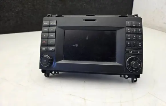 Volkswagen Crafter Radio/CD/DVD/GPS head unit 9069007000 A9069027601