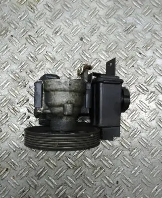Peugeot 206 Power steering pump