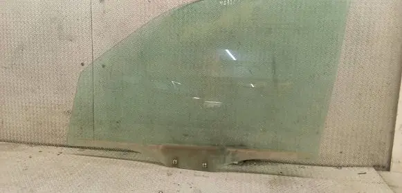Ford Maverick Front door window glass four-door 