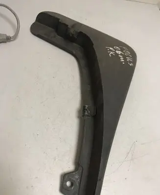 Ford Focus Front mudguard 