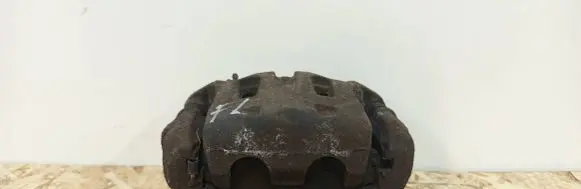 Nissan Navara D40 Front brake caliper