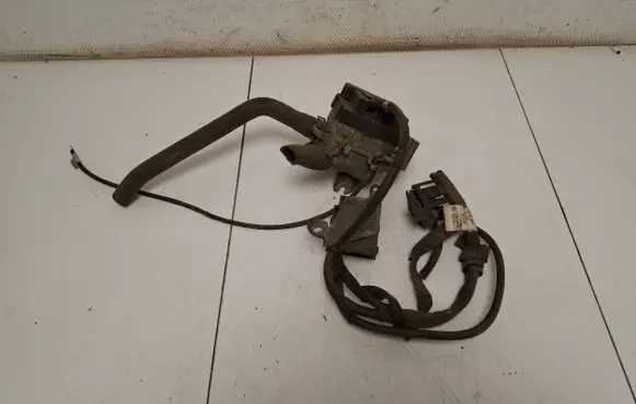 Mercedes-Benz E W210 Electric engine pre-heating system (optional) A0001590504