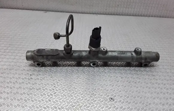 Peugeot 607 Fuel main line pipe 0445214017