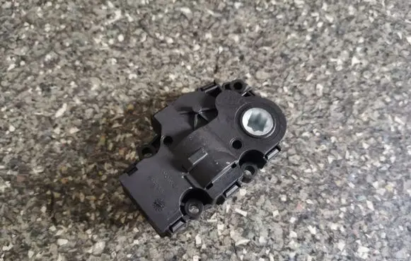 Mercedes-Benz Vito Viano W447 Air flap motor/actuator EXB101 13082019