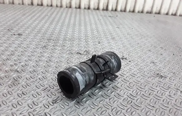 KIA Sorento Engine coolant pipe/hose